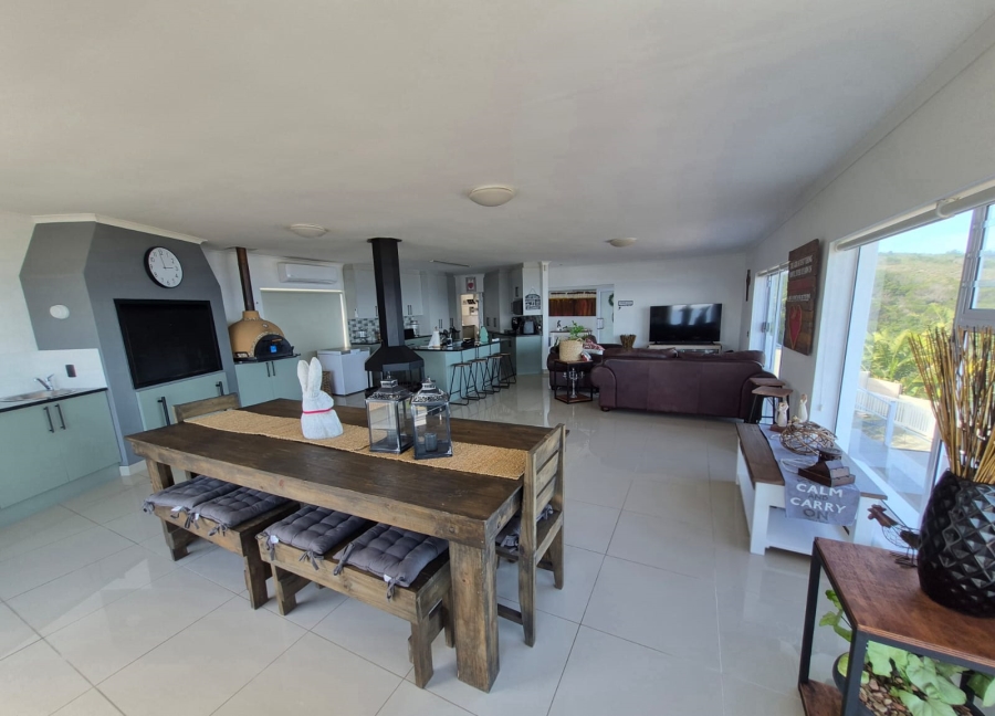 5 Bedroom Property for Sale in Dana Bay Western Cape
